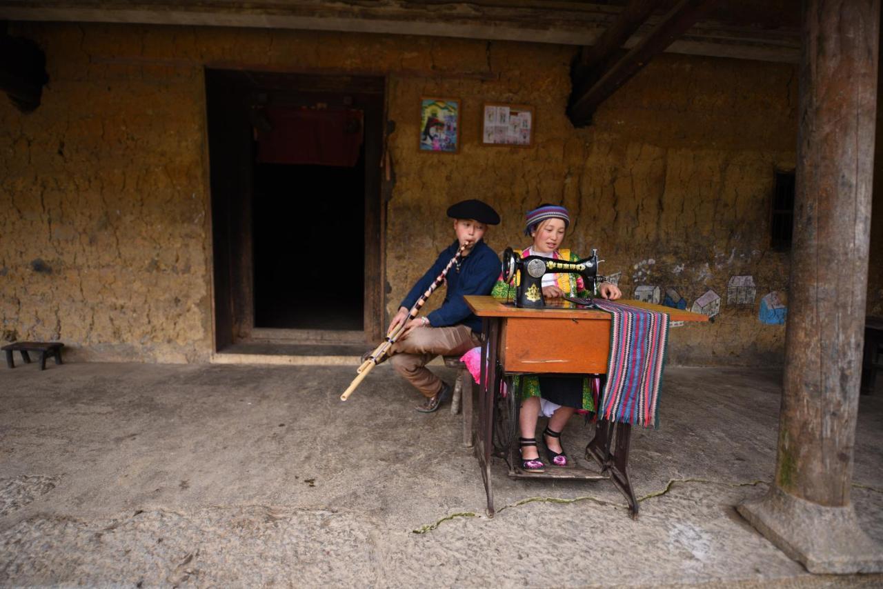 Nha Co Lao Xa Homestay Hmong Dong Van (Ha Giang) Exterior photo