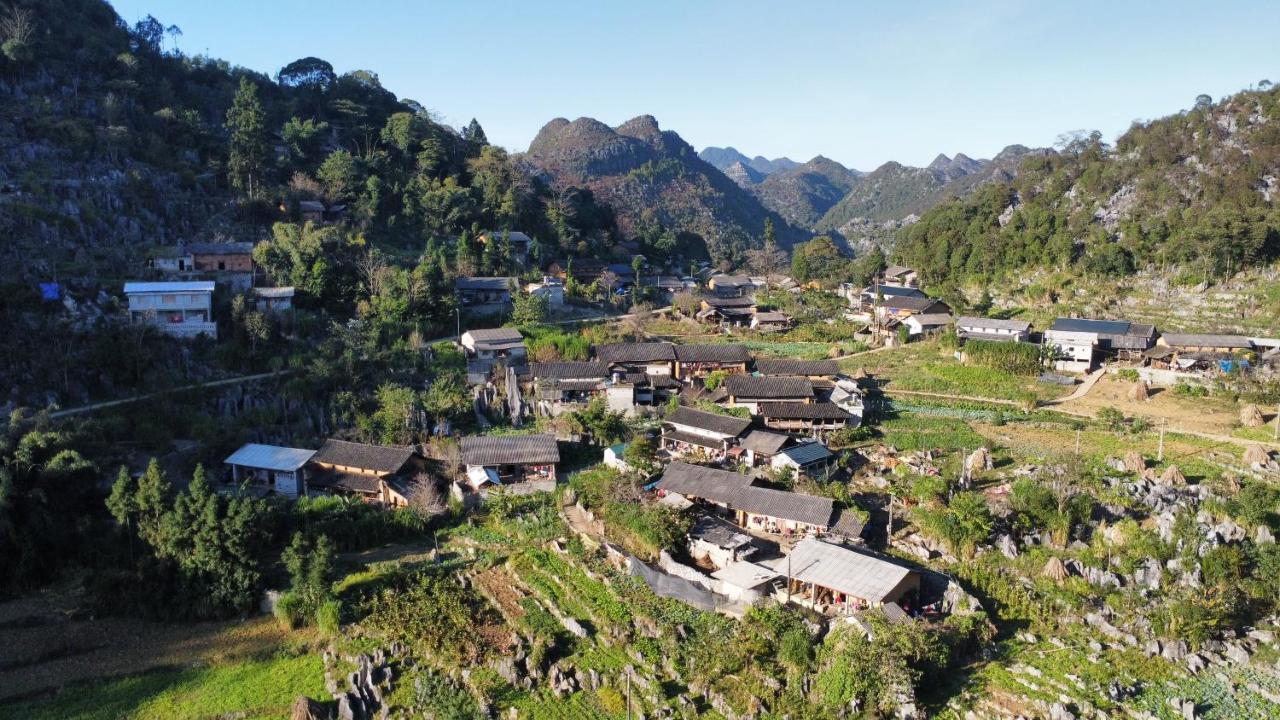 Nha Co Lao Xa Homestay Hmong Dong Van (Ha Giang) Exterior photo