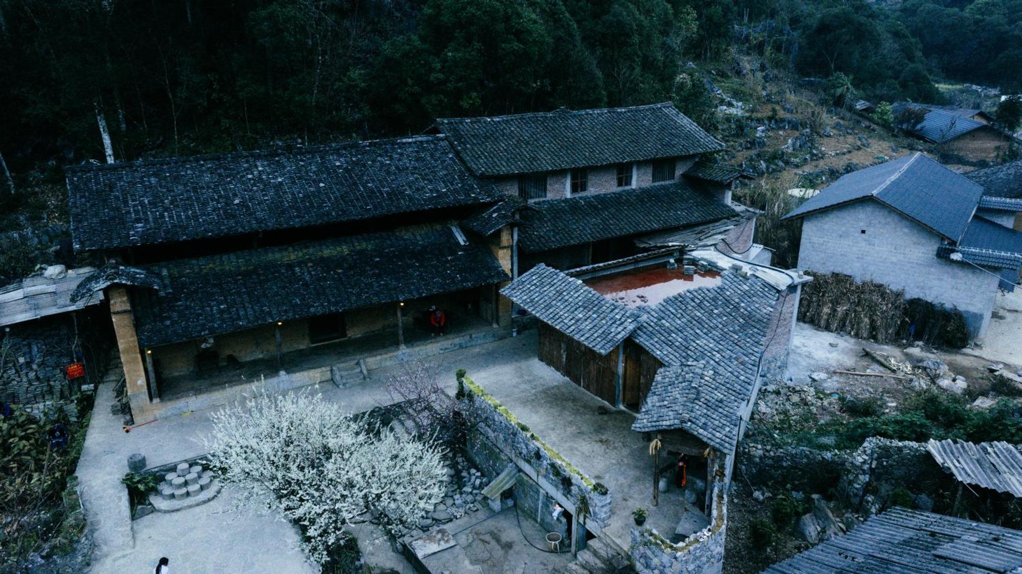 Nha Co Lao Xa Homestay Hmong & Bungalow Air Conditioner Dong Van  Exterior photo
